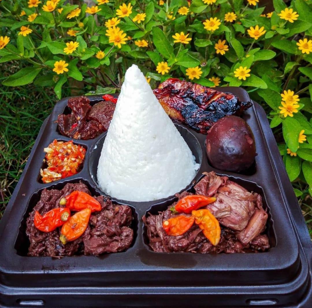 Puri Kahuripan เกอดีรี ภายนอก รูปภาพ